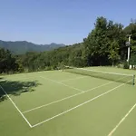 In Ferienresidenz Mit Pool Prázdninový dům *