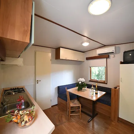 Tatil Evi In Ferienresidenz Mit Pool