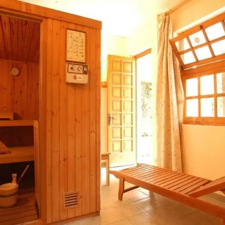 Tatil Evi In Ferienresidenz Mit Pool Villanova d'Albenga