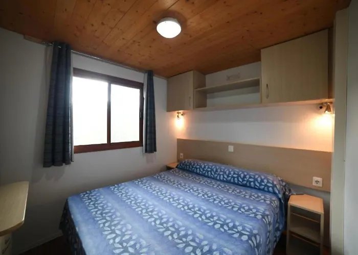 Semesterbostad In Ferienresidenz Mit Pool *